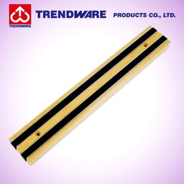 Wall mounted wood base Magnet Bar for knife holding
