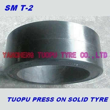 Press on solid tyre 22x7x16
