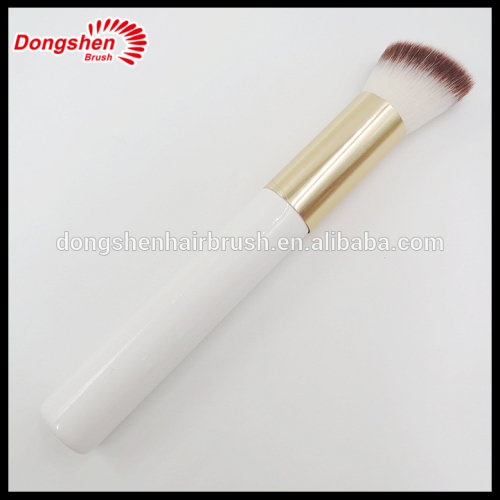 Professional powder brush,flat top contour makeup brush,long handle soft brush