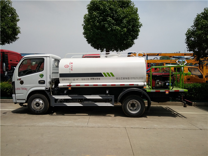 Water Tank Trucks