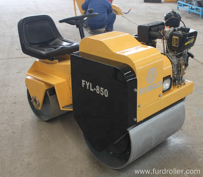 Hydraulic steel wheel double drum vibratory road roller FYL-850