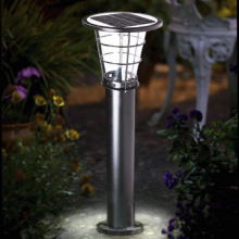 Exquisite Classical style solar garden light