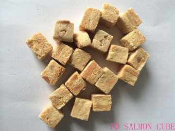 FD salmon cube for dog and cat health