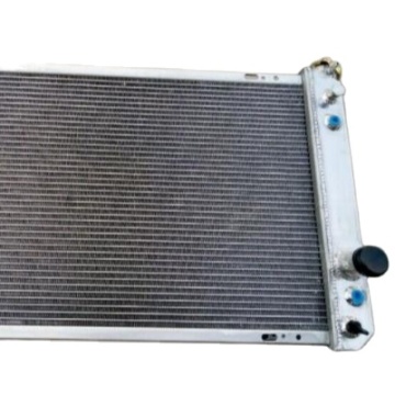LINTE Aluminum Radiator for 1982-1992 Chevy Camaro/Firebird/Trans Am V8