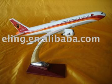 plane model Boeing B777