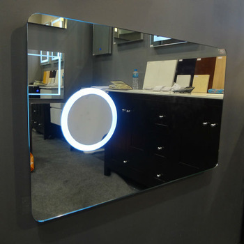 Fancy Lighted Hotel Vanity Mirror