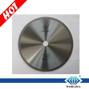 Alloy tooth cutting saw blade for wood cutting