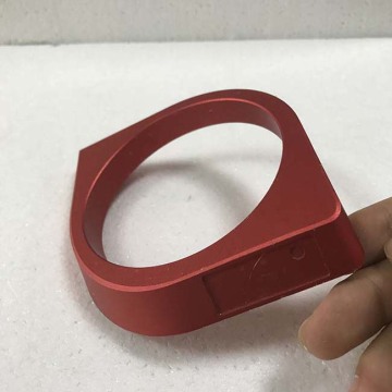 disesuaikan Red anodized cnc mesin bagian aluminium