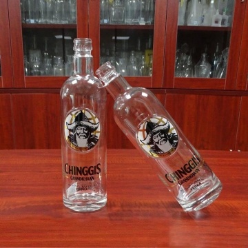 New embossing round 750ml Chinggis Khan vodka glass bottle