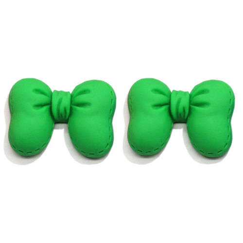 Muestra gratis Lovely Bowknot Kids Hair Bow Accesorio Encantos Kawaii Resina Decoración artesanal Mini adornos