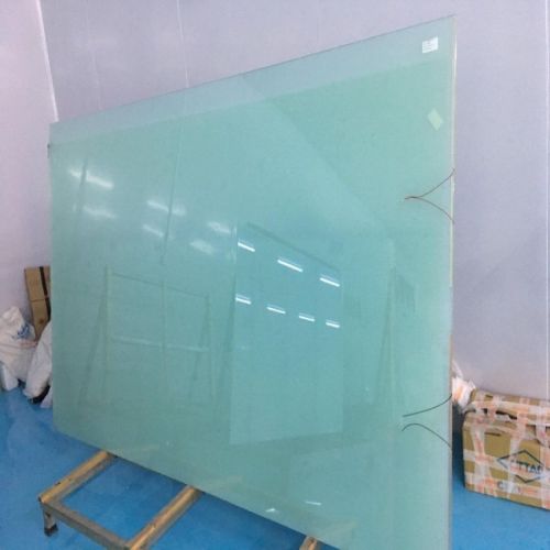 PDLC switchable film laminated in glass