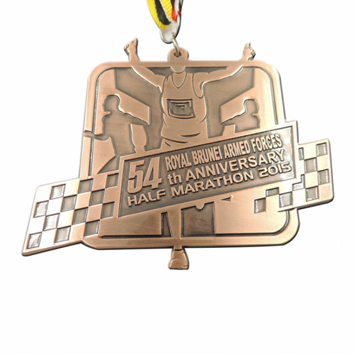 Medalla de maratón de aniversario cuadrado hecho a mano