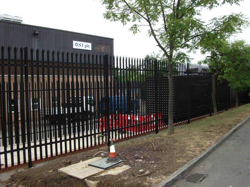 High security palisade fencing 