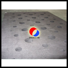 the Vacuum furnace need use carbon board