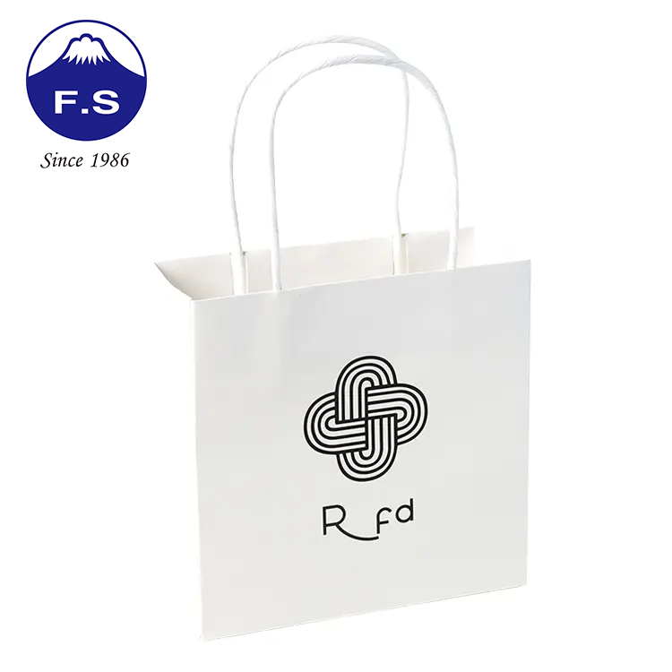 White Color Package Bag For Gift Matt Shopping