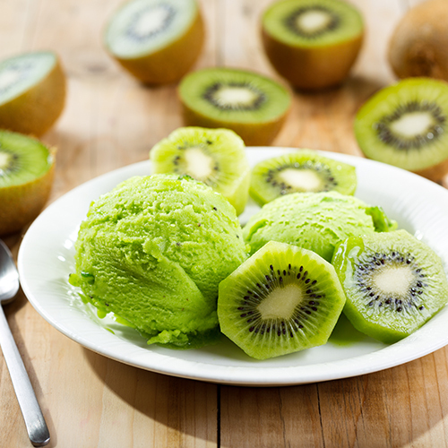 Nieuwe oogst verse kiwi fruit verse groene kern