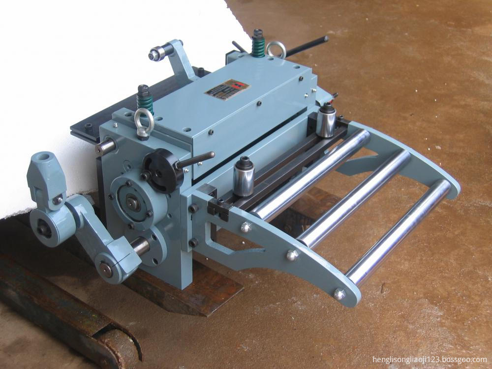 High Speed Roll Feeder Machine