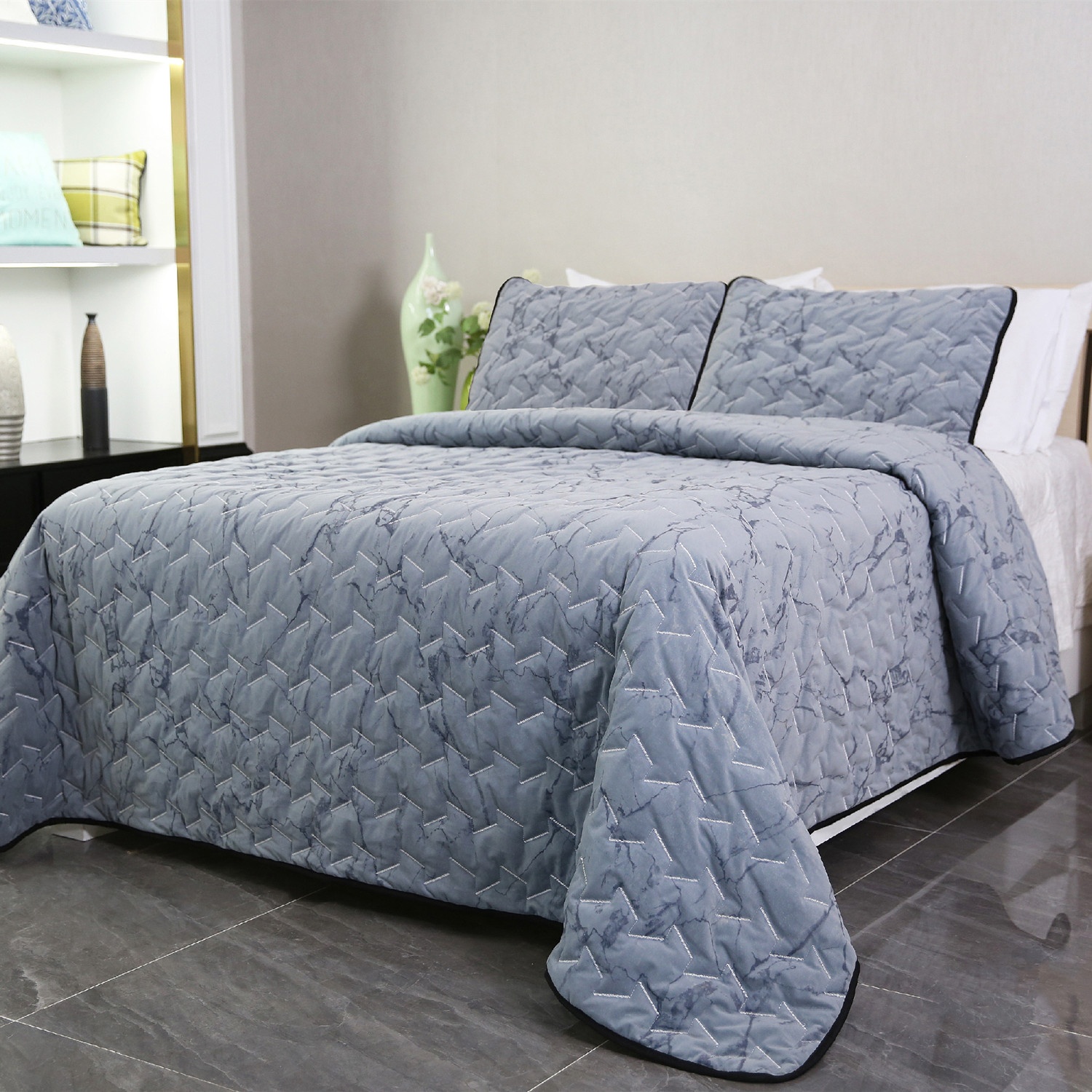 Foil printing embroidery velvet bedspread marbling design quilting bedspread set by velvet fabric