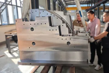 Precision Lower Mold Assembly