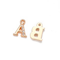 Encantos de letras colgantes AZ Alfabeto Letras en inglés Pulsera Encantos Fabricación de joyas Resultados Colgantes de diamantes de imitación de buena calidad