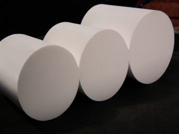 Thin Honeycomb Ceramic Substrate , Cellular Catalyst Substrates