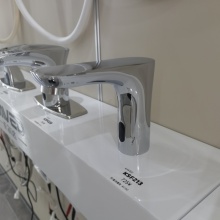 Automatic Touchless Bathroom Sensor Water Faucets