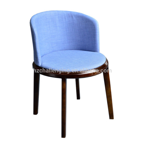 D019 Wishbone chair