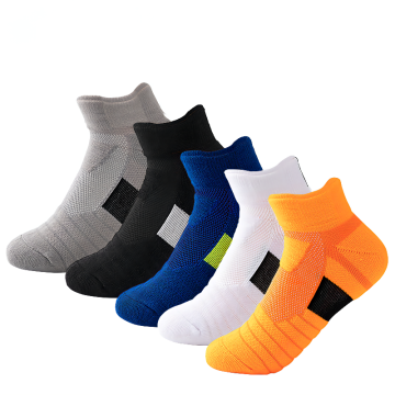 Unisex Fashionable Athletic Socks: Women's and Men's Cotton Padded Running Ankle Socks
