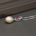 New Design Single Freshwater Pearl Pendant Necklace