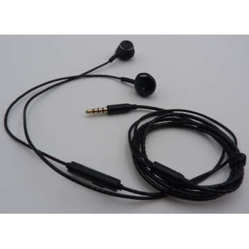 Headphone In-Ear dengan Remote Satu Tombol / Mic