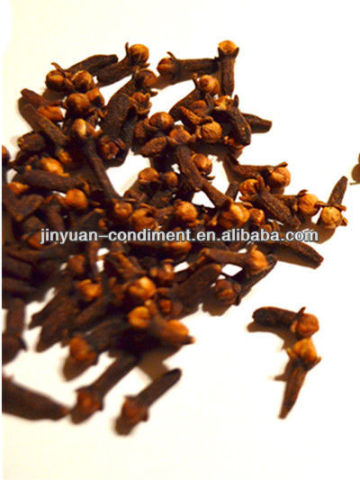 Deep Brown Dried Clove Spice