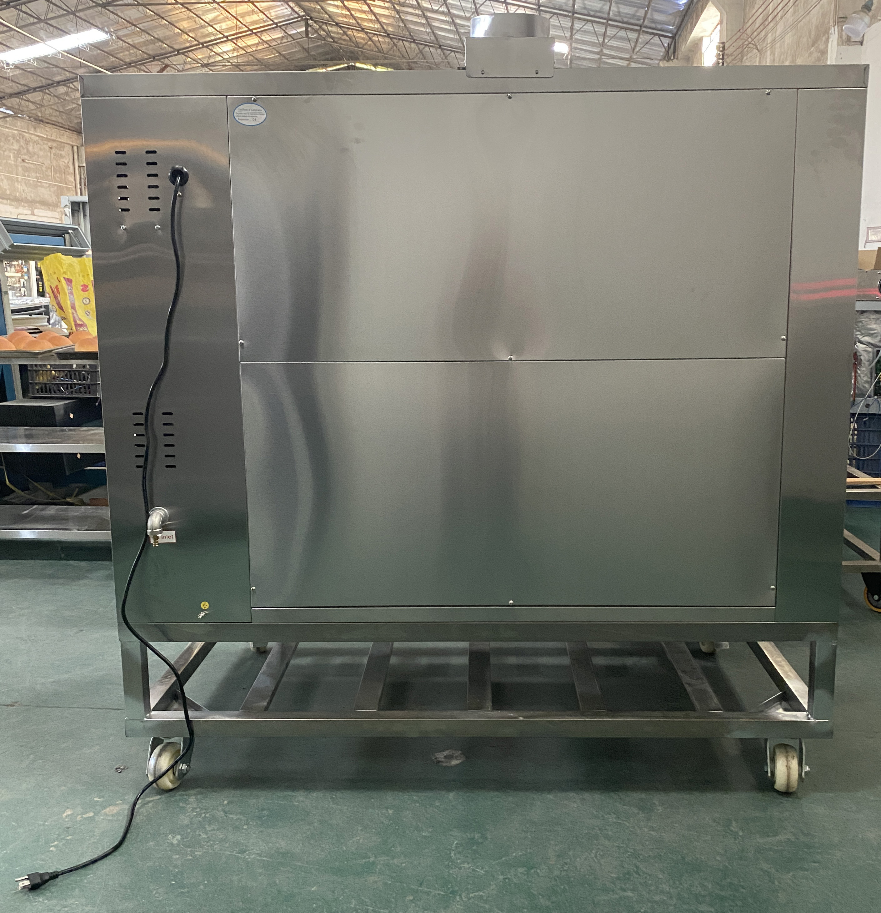 Computer Controller 2 Deck 4 Tray Gas Bread Baking Oven Bakery Machine Kitchen Equipment with Tray Size 46*66 (YFB46-204GC)