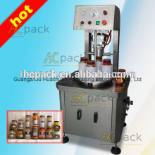 Vacuum iron cap twist off close seamer