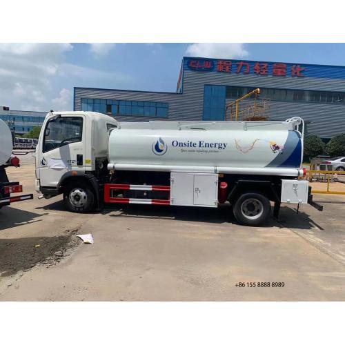 Xuất khẩu 4x2 Howo Fuel Tank Truck để bán