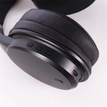 Bluetooth Over Ear Headphones Wireless Built-in Microphone