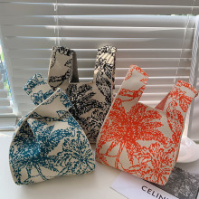 New Fashion and Lifestyle: Explore Elegant Chunky Knit Shopping Bags and Lattice Knitted Tote Bags for Women