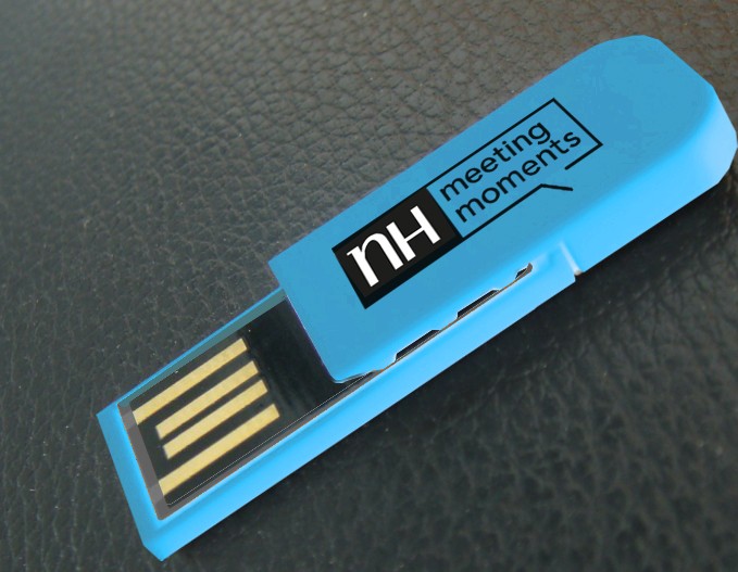 محرك فلاش USB بمشبك رفيع