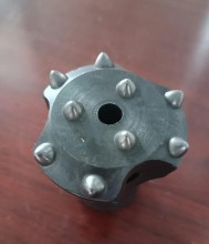 8-1/2 'toothed Three-cone Drill BitThree-cone Drill Bit