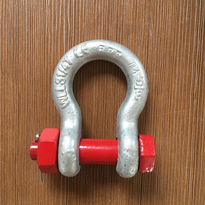 5/8 inch Rigging hardware bow shackle with safety bolt