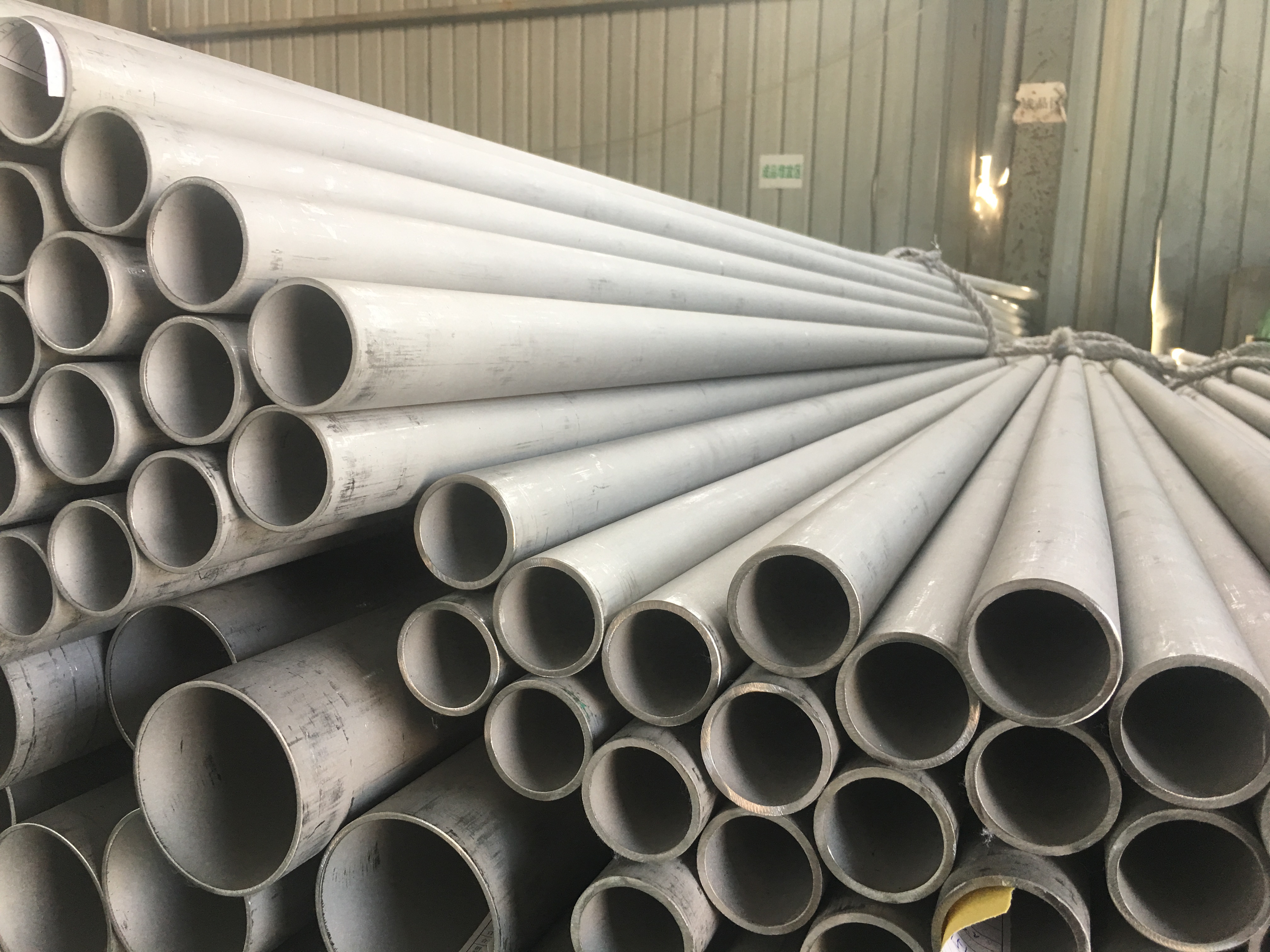 China company  316l stainless pipe tube