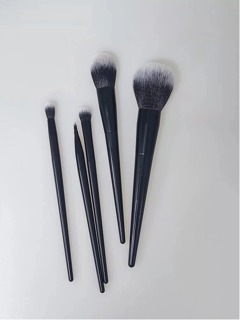 COSMETIC BRUSH 005