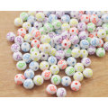 8MM &amp; 10MM runde weiße Acrylperlen mit neonfarbenen Corss Spacer Cross Pattern Chunky Beads