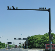 Hot-dip-galvanized steel poles or painting monopole tower,steel communication tower