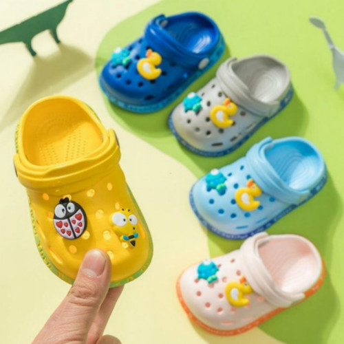 Baby Hole Shoes1 -3 Years Old 2020 Summer New Children Nice Non -slip Soft Floor Boys Girls Beach Cartoon Animation Sandals