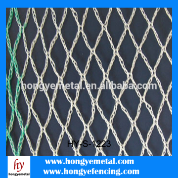 Colorful square mesh extruded bird nets