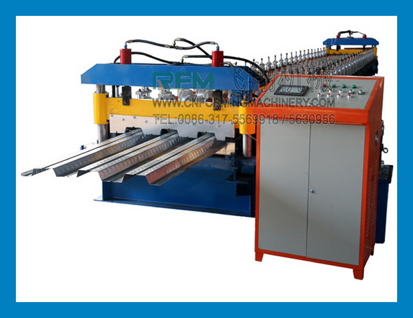 Metal cold rolling shutter slat door making machine