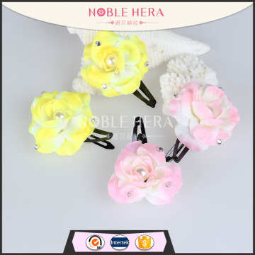 Cheap Wholesale Fashion Beaded Hair Accessories Fabric Flower Hair Clips With Rhinestone 26R090C