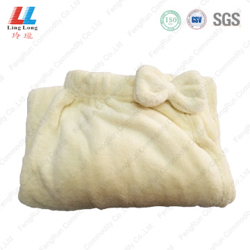 Massaging bath towel body dry use