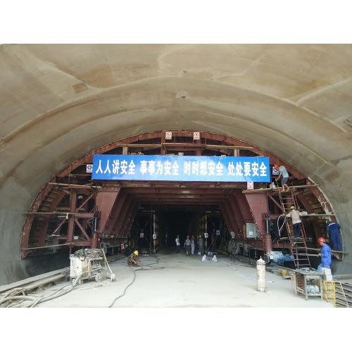 Simple Tunnel Trolley Formwork for Steel Construction