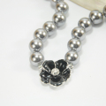 Berkualiti tinggi Knotted Shell Pearl Necklace